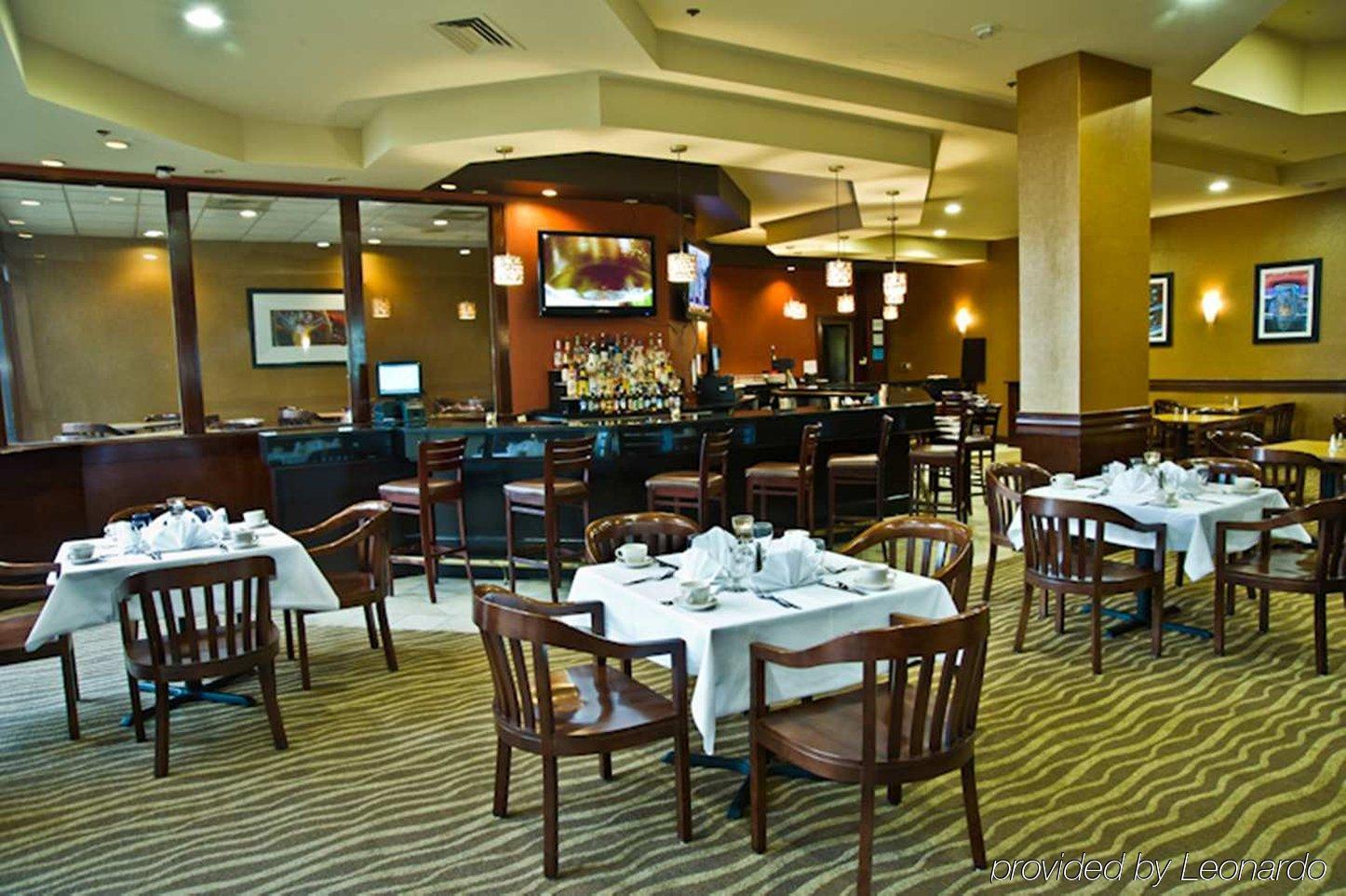 Hotel Ramada By Wyndham Southfield Restaurante foto